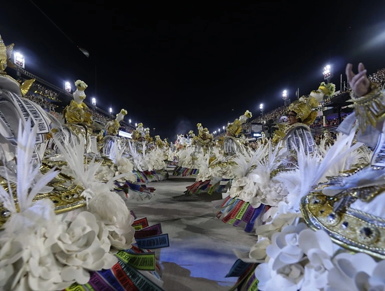 Vila Isabel vai resgatar desfile ‘épico’, com ajuda de Paulo  Barros, para tentar vencer o Carnaval do Rio em 2024