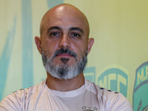 Botafogo elege técnico do Mirassol como principal alvo para vaga deixada por Ancelotti