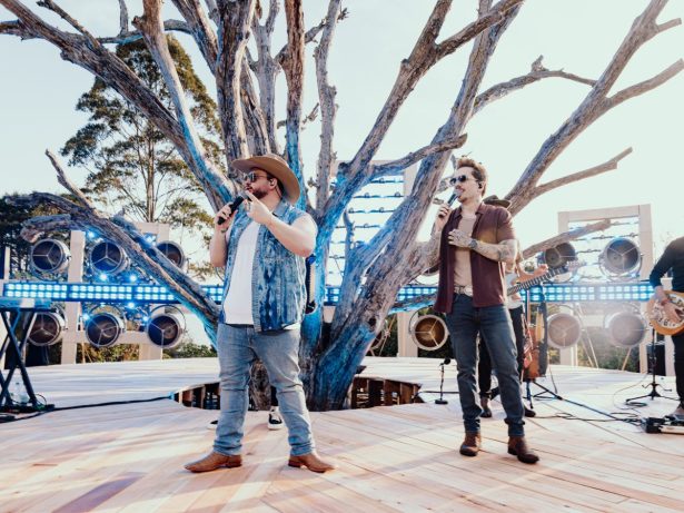 Em alta com “Dois Gumes”, Felipe & Rodrigo lançam primeiro EP de “Velhos Hábitos”