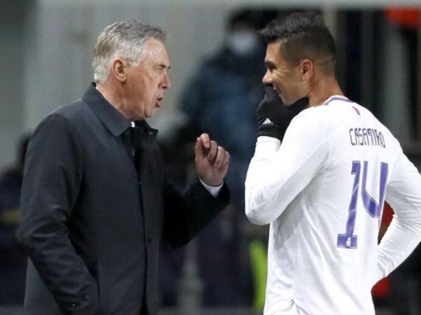 Novo ciclo, velho aliado: Casemiro revela contato com Ancelotti e mira Seleção