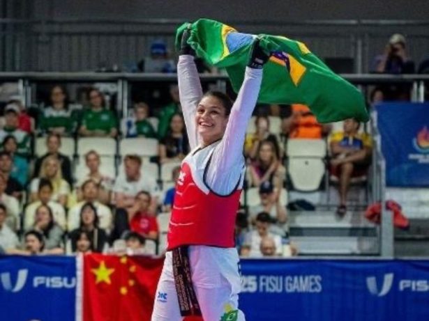 Maria Clara Pacheco conquista Mundial de Taekwondo e coloca Brasil no topo mais uma vez