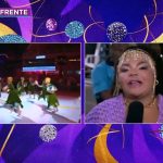 Flora Cruz se emociona ao vivo em transmissão de Carnaval ao lembrar de pai, Arlindo Cruz