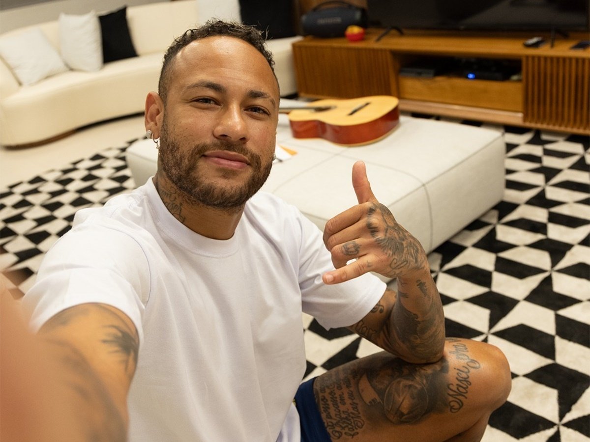 Neymar dá sinais de investida no campo musical / Portal LeoDias 