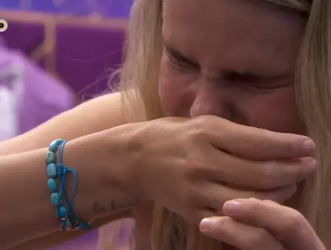 Yasmin Brunet se isola e chora antes da Festa da Líder Raquele no BBB 24