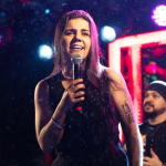 Yasmin Santos revela que teve infância difícil e concluiu 11 cursos antes de iniciar carreira