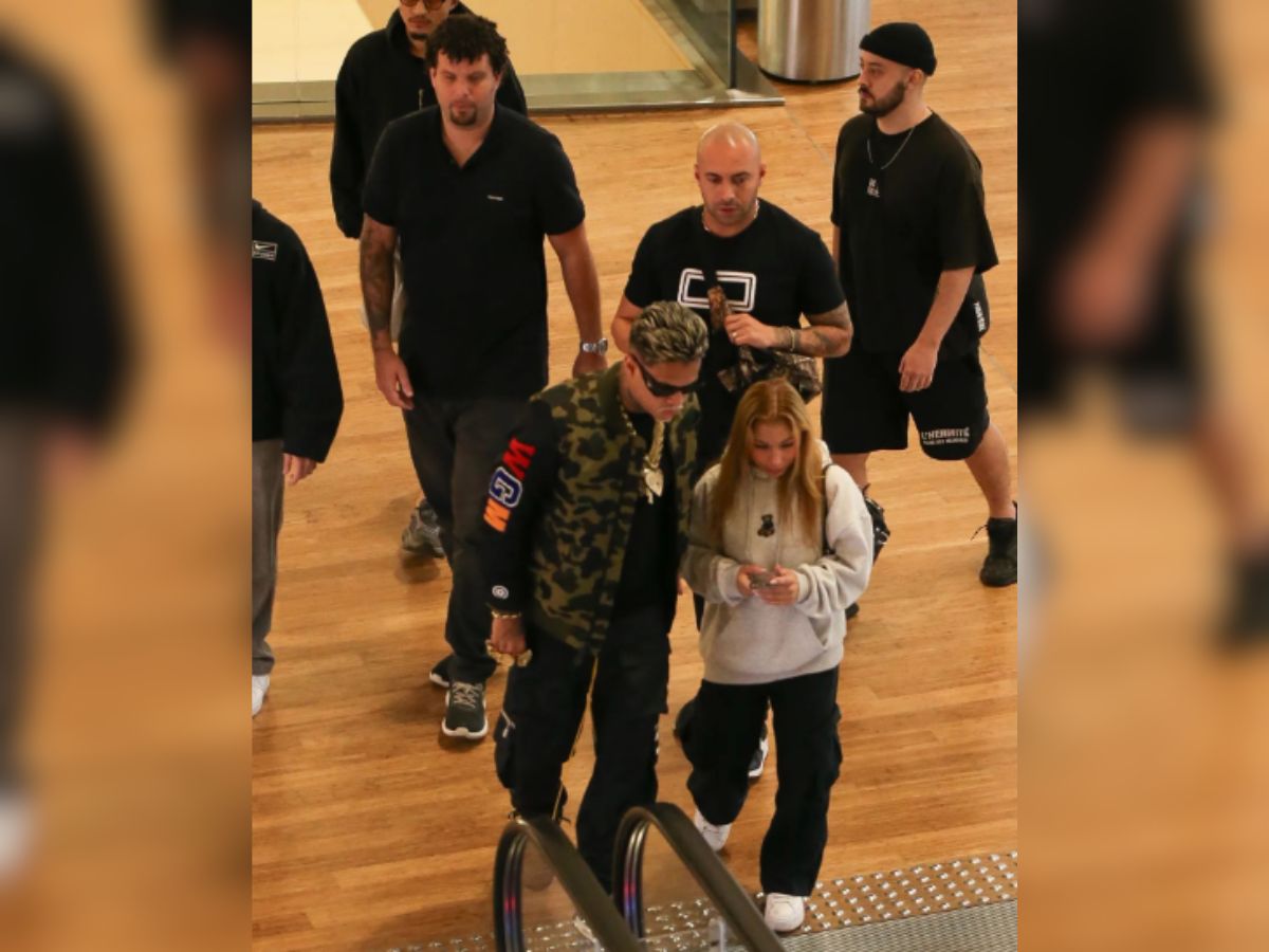 MC Cabelinho e Flavia Saraiva são vistos juntos em shopping no Rio. / Foto: Edson Douglas/ Agnews
