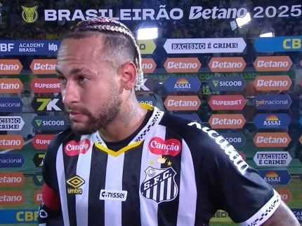 “Já falei 300 vezes”, responde Neymar, irritado com pergunta de repórter