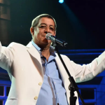 Zeca Pagodinho recusa cachê de R$400 mil para cantar de madrugada em camarote