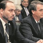 PF aponta Bolsonaro e Carlos como líderes de espionagem ilegal na Abin Paralela