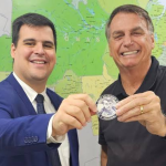 Nikolas e Bolsonaro levam seu candidato ao segundo turno, em 1° lugar