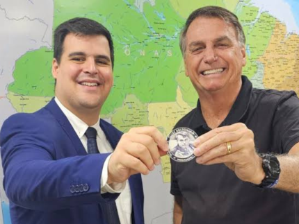 Nikolas e Bolsonaro levam seu candidato ao segundo turno, em 1° lugar